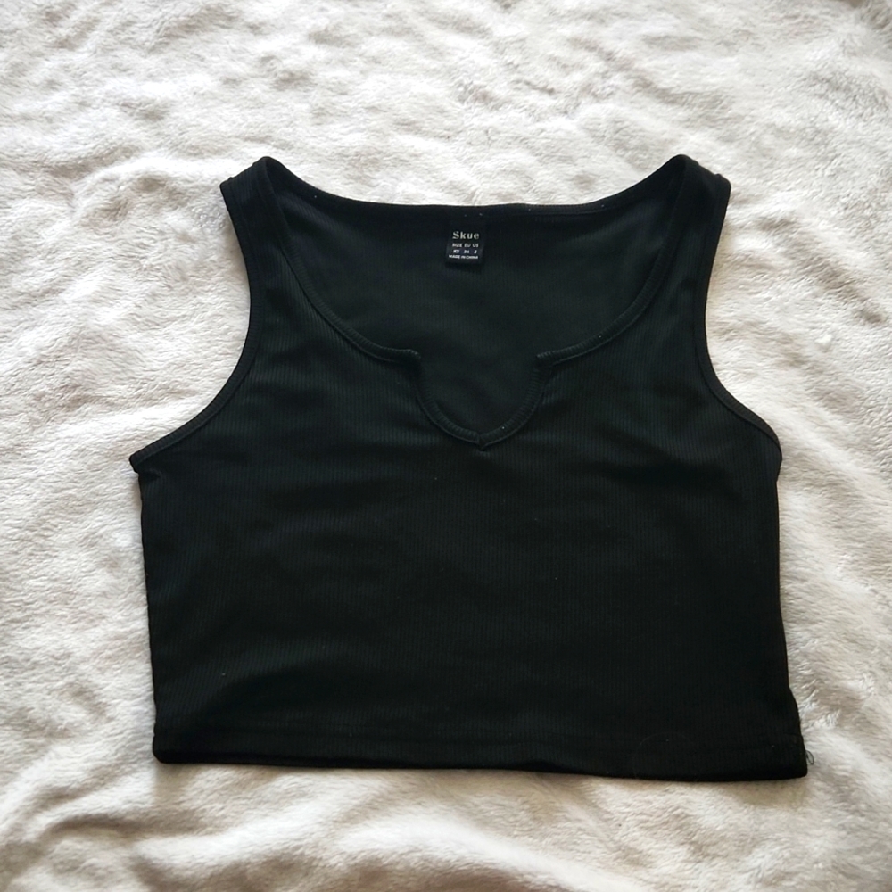 SHEIN black crop top